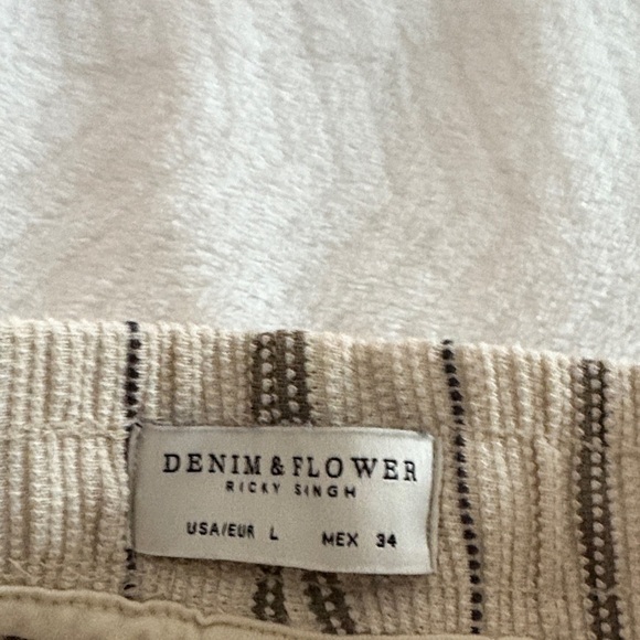 Denim & Flower Cream and Black Striped Men's Shorts - Picture 2 of 3